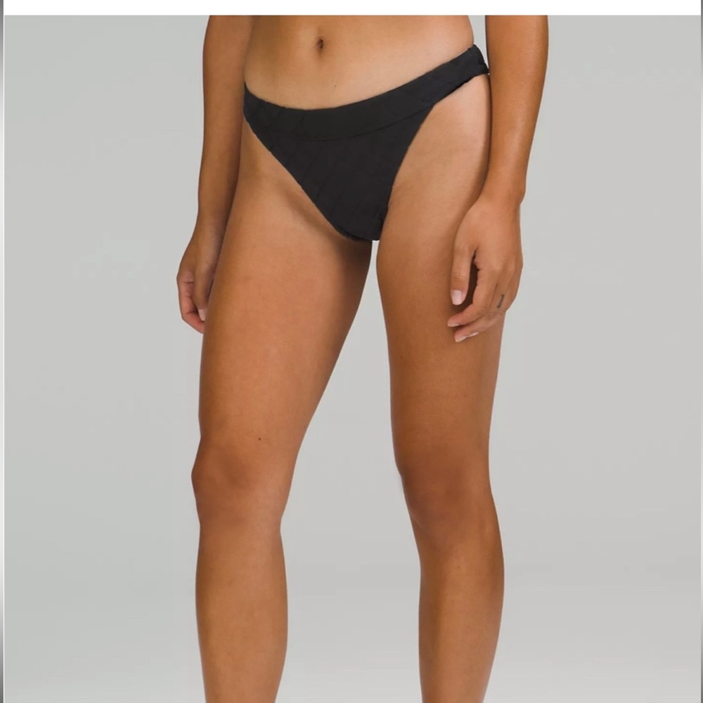 Lululemon size 10 Black Bikini Bottom